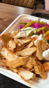 I was invited down to Babtooma Express in Bradford’s Darley Street Market yesterday to try some of their authentic Syrian street food.
We tried…
Shawarma plate - Arabic style chicken shawarma, served with fries and salad.
Arayes grilled - Arabic bread stuffed with seasoned minced lamb and toasted, served with fries. 
Both dishes were absolutely delicious! Fresh, authentic tasting and so full of flavour!
We also tried their Ice drinks, which are really good!
You need to check them out!!

@babtooma_express 
@darleystmarketbfd 
@icedrinkseurope 
#invite #gifted #streetfood #shawarma #yorkshire