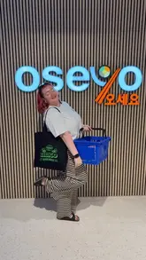 A creator provides a tour of the newly opened Oseyo Asian supermarket in Newcastle, highlighting the extensive 'Ramyun Library', various snacks, drinks, Korean skincare products, and the in-store photo booth.