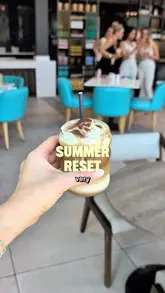 A lifestyle-focused reel documenting a morning Pilates session on a restaurant terrace followed by a brunch and coffee experience.