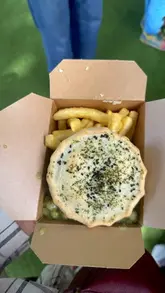 A day-in-the-life vlog documenting a visit to the Edinburgh Fringe Festival, featuring ticket collection, live performances at the Assembly Hall, and casual street food dining.