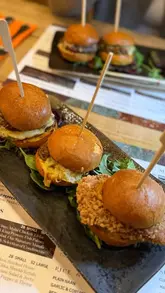 A montage-style tour of the New Inns venue, showcasing the renovated pub interior, dining areas, a variety of Indian-inspired dishes, and the on-site accommodation. The video provides a thorough look at the atmosphere and facilities available.