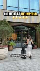 A vlog-style tour of a newly renovated 5-star hotel in Bloomsbury, London, showcasing the room, private terrace, historical 'Bell Room', rooftop bar, and breakfast.