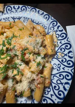 Authentic Italian pizza and pasta for two with wine or cocktails at Padano, Rutherglen, for ยฃ25. Fresh and flavorful.