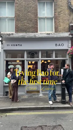 Enjoying delicious bao at Bao, Soho for the first time – a must-visit lunch spot in London!