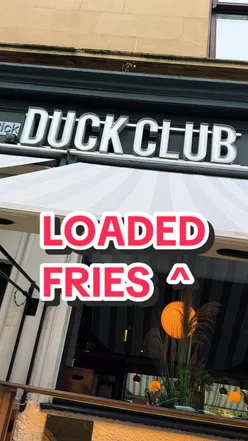 Loaded fries at Partick Duck Club, a must-try for food lovers in Glasgow! #glasgowfood #loadedfries