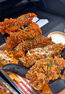 Delicious crispy prawn rolls and wings with ranch sauce at Blazin Bird UK, a must-try in Leicester!