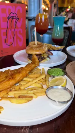 @Revolution Bars 33% off good throughout January by ordering through their app! #january #januaryoffers #fup #liverpool #liverpoolrestaurants 