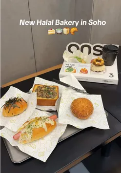 New halal cafe in London! Everything we had were honestly soooo good you have to try it as it’s so rare to find halal asian baked goods - the hot dog bun is so nostalgic to me! @ONSU  📍Onsu bakery (where fuwa fuwa used to be)  #halalcafe #halalbakery #halallondon #londoncafe #halalfoodie 