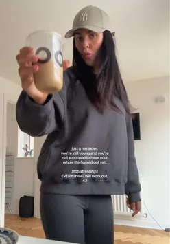 today I got an iced coffee and celebrated the little wins. <3 #positivemindset #selflove #icedcoffee #girlyaesthetic #girlssupportgirls 