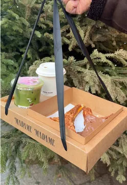 The sweetness of pastries on every corner in Paris means that you’ll come with withdrawal symptoms. #madamemadame #chatelet #parishalal #halalparis #paristravel 