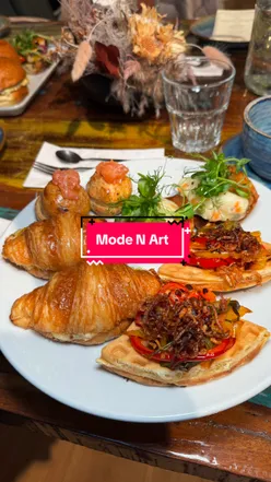 Tomas Krasnan’s new bakery-café, @Mode N Art brings a thoughtful, creative energy to Sale’s Hereford Street. From the first sip of their speciality coffee to the last crumb of a seasonal pastry, there’s a clear dedication to craft, honouring tradition without playing it safe. An exciting and delicious addition to the local scene. 📍1 Hereford St, Sale, M33 7XN #afternoontea #cafe #bakery #manchesterfood #foodreview