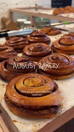 best pain au chocolate ive ever had !!!! want to try more savoury next time 🥐  #london #coffee #clapham #bakery #pastries 