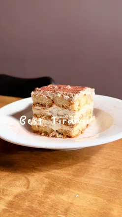 The Best Tiramisu in Swansea? ☕️🍰 If you’re wandering down Walter Road and haven’t stepped into Flynn’s Deli yet, you are officially doing Swansea wrong. While they’re famous for their artisan cheeses and killer charcuterie boards, there is a hidden gem in their fridge that deserves its own fan club, Flynn’s Tiramisu. #tiramisu #swansea #foodreview  #bwyta #wales 