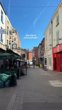 I live in Manchester but loveee getting the train over to Stockport for a cute day out ✨ here are a few of my recommendations 📍👀 #stockport #thingstodo #daytrip #manchester #cafe 