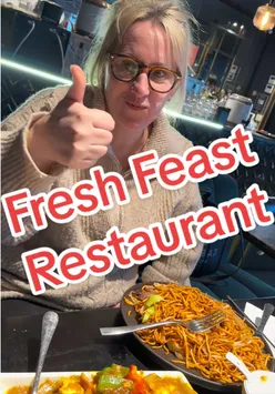 FRESH FEAST RESTAURANT  Another great little Chinese hidden gem in Bristol. I was genuinely really impressed, great menu, great service and I really enjoyed the food! Highly recommend checking it out. Beware, the portion sizes are massive!  9.1/10 What we had Prawn Toast £8.80 Salt & Pepper Squid £9.80 Beef Rib Noodles £19.90 Sweet and Sour Chicken £12.90 Shredded Crispy Beef £14.80 Mixed Meat Fried Noodles £16.90 Mixed Meat Classic Curry £16.90 Fried Rice £4.50 Salt and Pepper Chips £4.50 #thefoodguy66 #bristol #food #fyp #chinese 