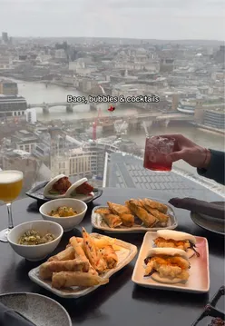 The perfect way to spend a Sunday in London: trying the insane new bottomless ‘Bubbles & Bao’ brunch at @Hutong Shard 😍🔥👏 Set up in The Shard so the views are unreal, but the food actually holds its own too: To start, you get a mix of baos (crispy prawn, fried chicken, mushroom), spring rolls and wontons. Followed by your choice of mains and side (we got the sweet & sour chicken and beef tenderloin) and lastly your choice of desserts (we highly recommend the steamed custard bao!) 🥟 Also option to add on roasted Pecking duck 🙌 💷 Brunch food menu £60pp Bottomless drinks packages (from cocktails to champagne) from £40pp Would def come back for this 💃🏼 save if you’re planning a Sunday brunch soon!! #londonfood #bottomlessbrunch #londoneats #londonblogger #londonrestaurants 
