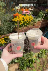 Spring morning in London with a Heytea drink, Covent Garden flowers, a pink vintage car, and Liberty London flower stalls.