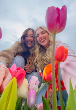 The Tulip Festival is back in Yorkshire 🌷  For the month of April @Farmer Copleys is in full bloom with 100 varieties of stunning tulips!  I’m genuinely blown away by how absolutely beautiful the fields are here & the different varieties available are just amazing, there’s so many types I’ve never seen before. There’s a dedicated pick your own section which cost £1 a stem. 💐  You’ll also find:  🌷 Lots of beautiful photo opportunities  🌷 Food & drink vendors  🌷 Ferris wheel 🌷 Gift shop  It costs from £8.24 a ticket (under 3 go free) 🎟️  #yorkshirelife #tulipfestival #thingstodo #yorkshire #familydaysout 