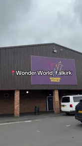 A parent's vlog-style review of a child's birthday party at Wonder World in Falkirk, showcasing the party room, soft play facilities, and food options.