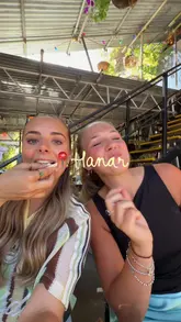 A two-part recommendation reel featuring a birthday dinner at Hanar, a Kurdish restaurant, followed by drinks at Frank's Cafe, a rooftop bar in Peckham. The video highlights the shared mezze platters, the restaurant atmosphere, and the sunset views from the rooftop.