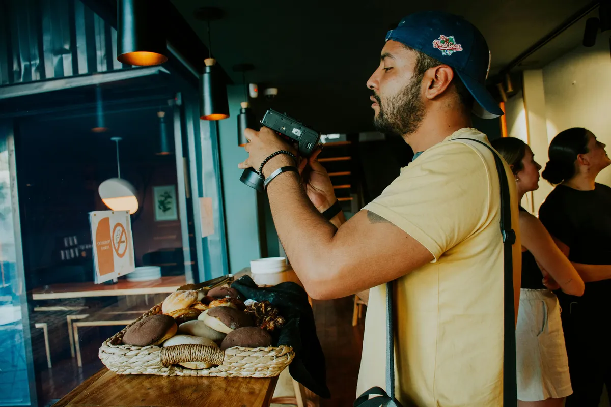 How to Attract UK Food Influencers to Your Restaurant: A Step-by-Step Guide